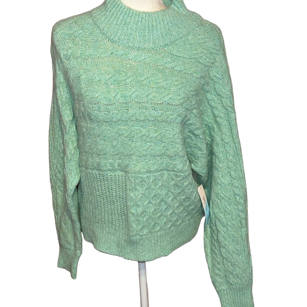 NWT Witty Fox Light Green Sweater S